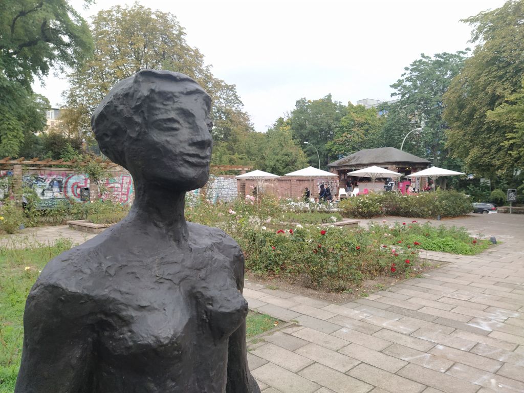 Rosengarten im Volkspark am Weinberg