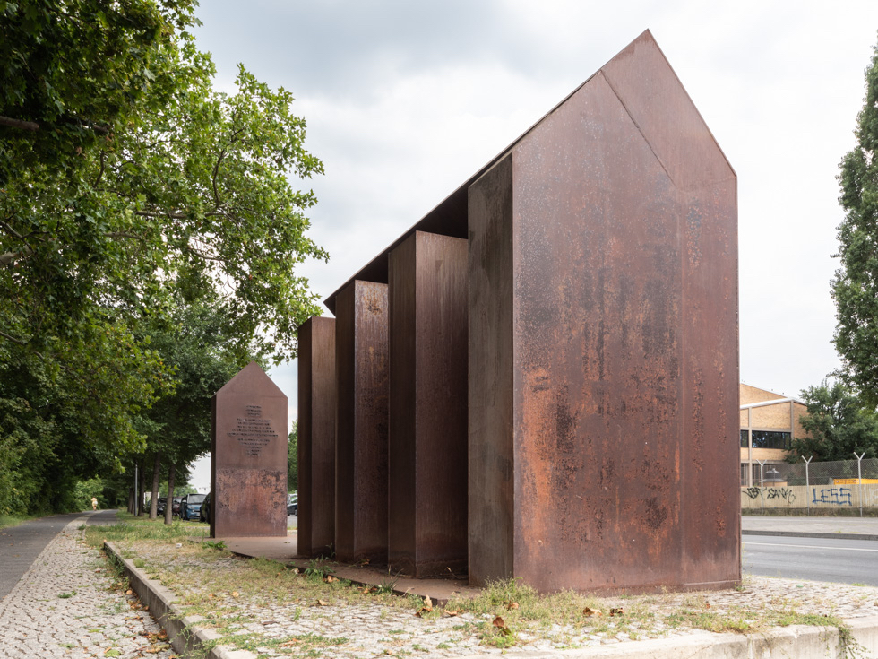 Mahnmal Columbiahaus (KZ Columbia)