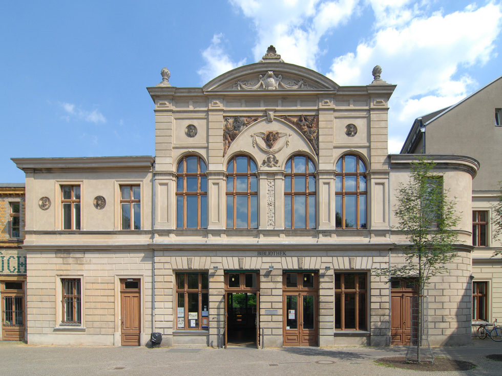 Bibliothek am Luisenbad