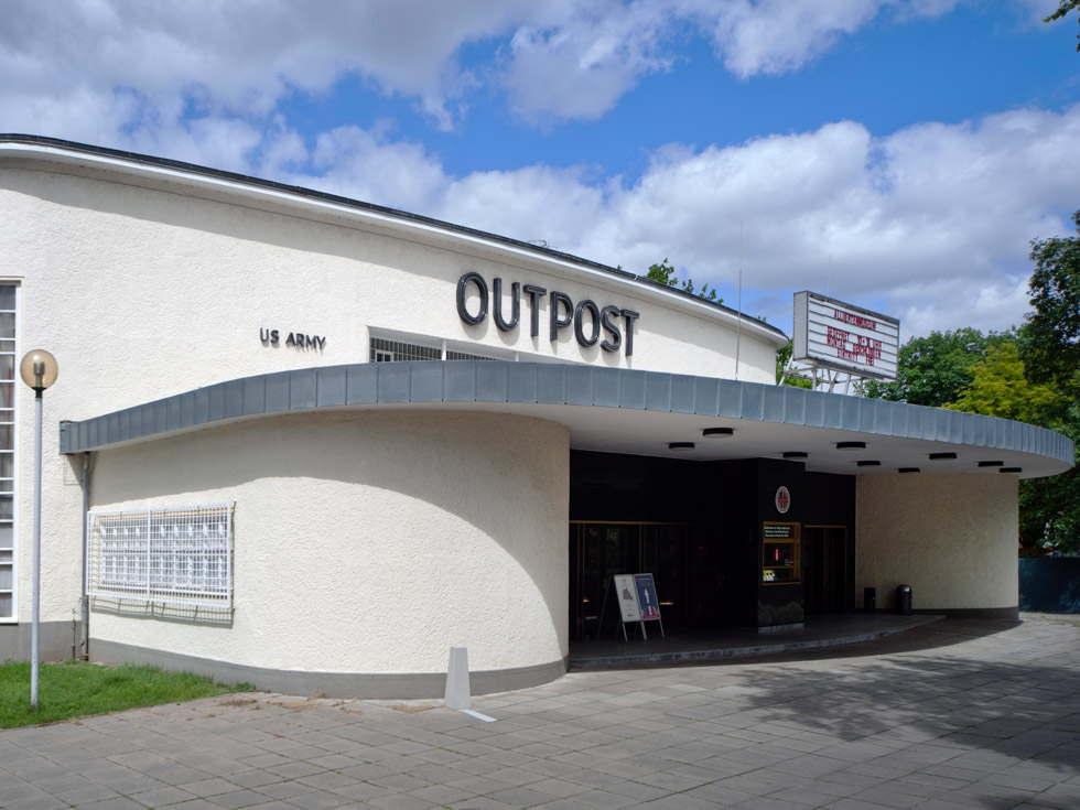Kino Outpost, Clayallee